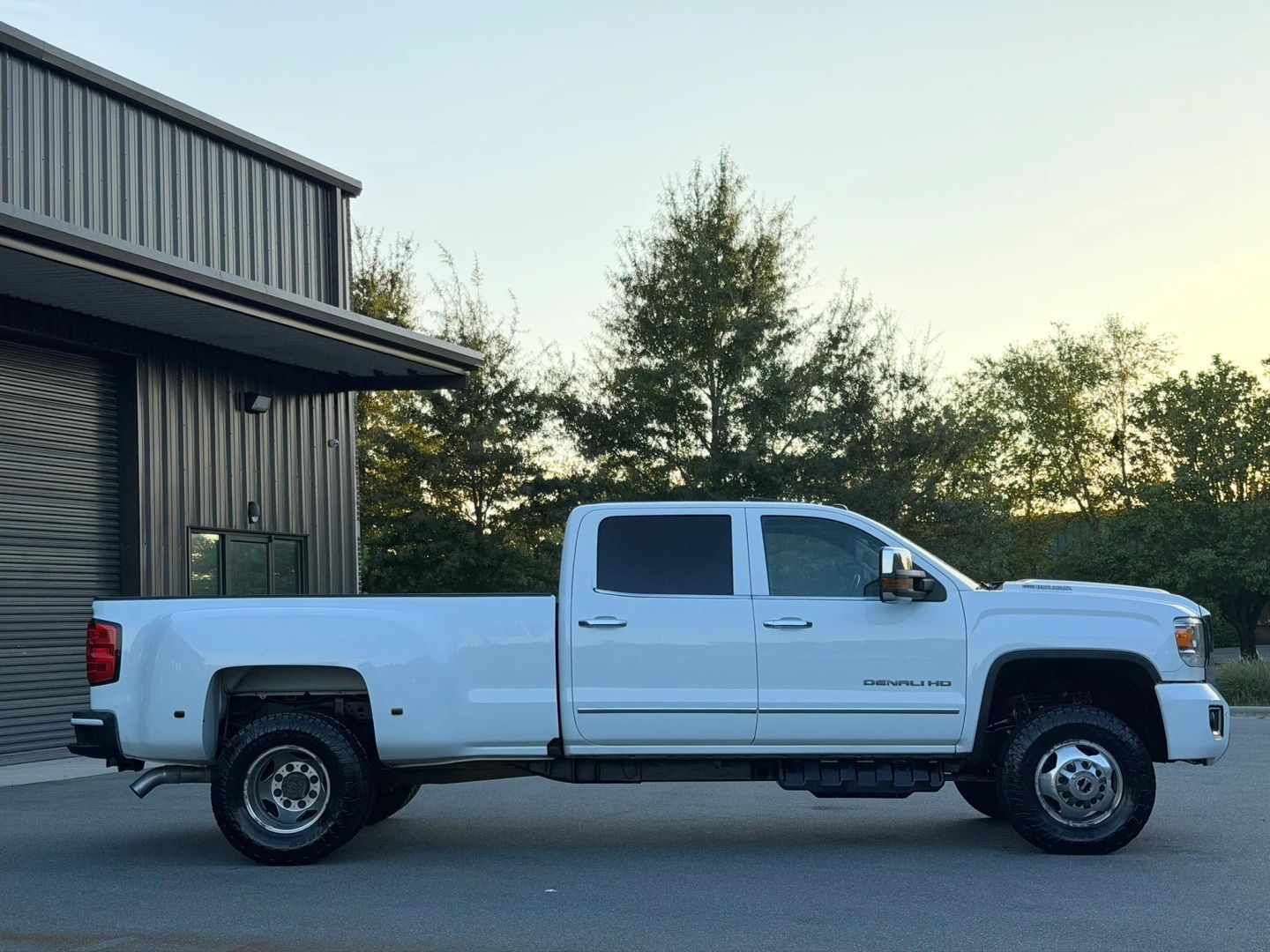 gmc sierra 3500 denali hd 2017 1GT42YEY8HF245159 image gmc sierra 3500 denali hd 2017 1GT42YEY8HF245159 image